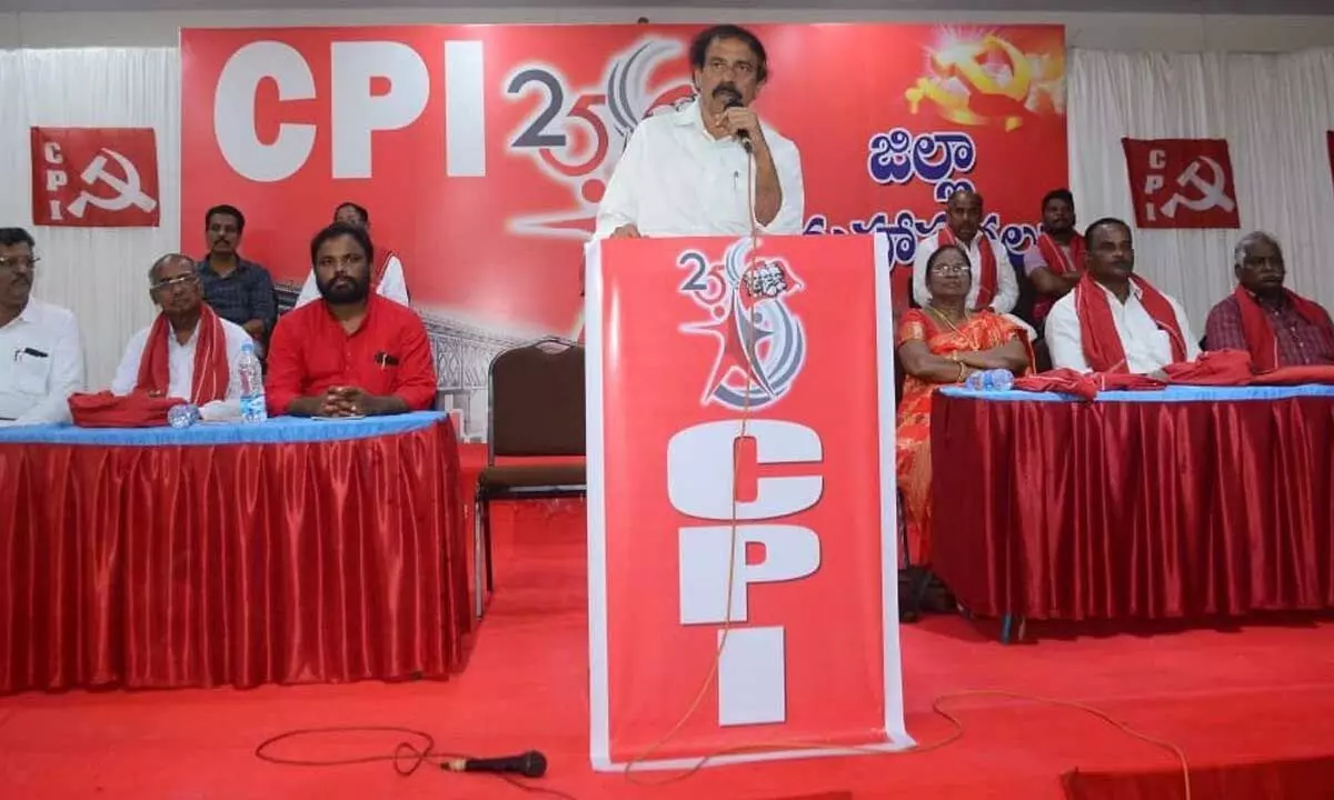 CPI State secretary Ramakrishna addressing the second day meeting of the district plenary in Rajamahendravaram on Tuesday