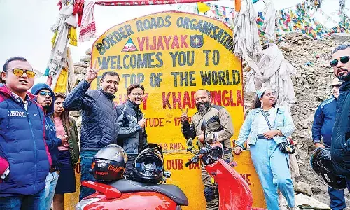 Vlogger completes arduous K2K journey on e-scooter Infinity Bounce