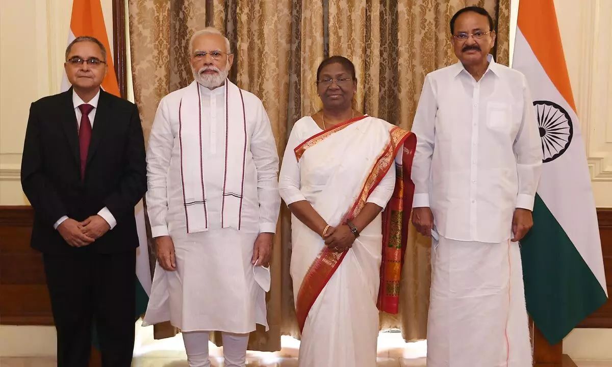Suresh N. Patel, PM Narendra Modi, President Droupadi Murmu and VP M. Venkaiah Naidu