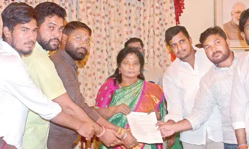 Governor Dr Tamilisai Soundararajan’s interactive session with university students at Raj Bhavan on Wednesday