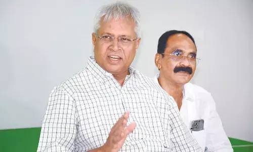 Former MP Vndavalli Arun Kumar speaking at a media conference in Rajamahendravaram on Wednesday