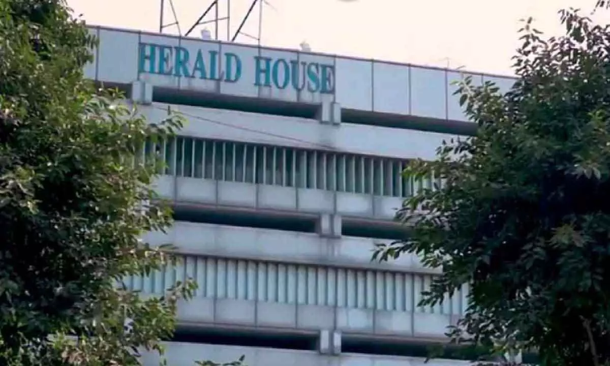 After Herald House sealing, Cong steps up attack on govt