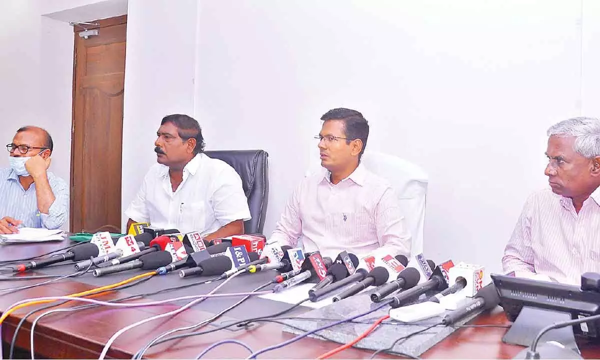 Prakasam District Collector AS Dinesh Kumar speaking at a press meet held in Ongole on Thursday