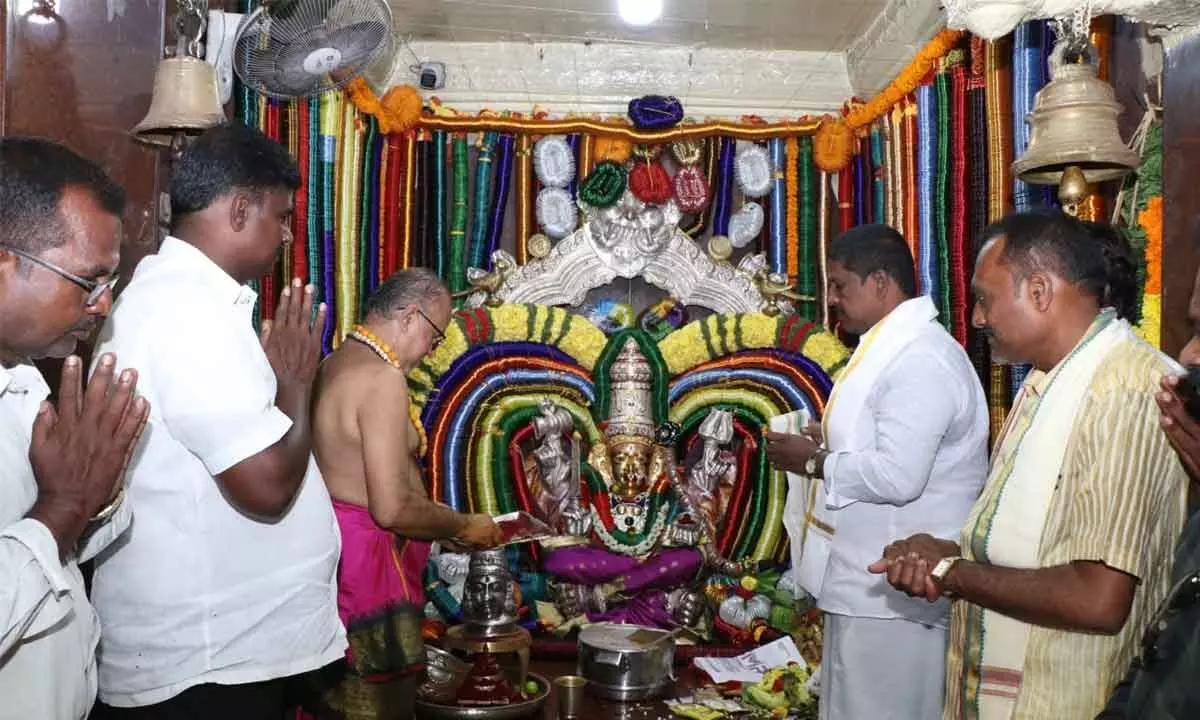 The presiding deity at Sri Tataiahgunta Gangamma Devasthanam being decorated with bangles to mark the ‘Varalakshmi Vratham’ in Tirupati on Friday