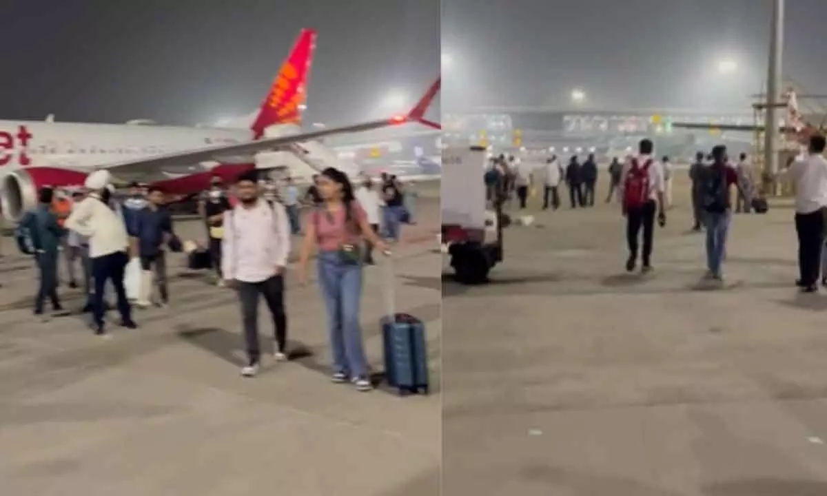SpiceJet flyers walk on airport tarmac for 45 min