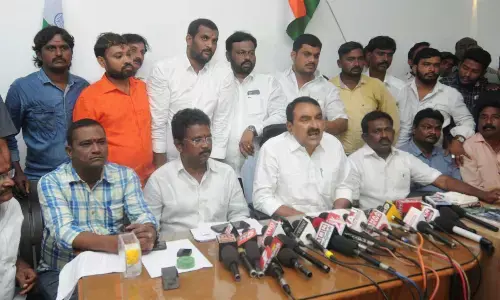 Warangal Urban Co-operative Bank chairman Errabelli Pradeep Rao announcing his resignation to TRS at a press meet in Warangal on Sunday