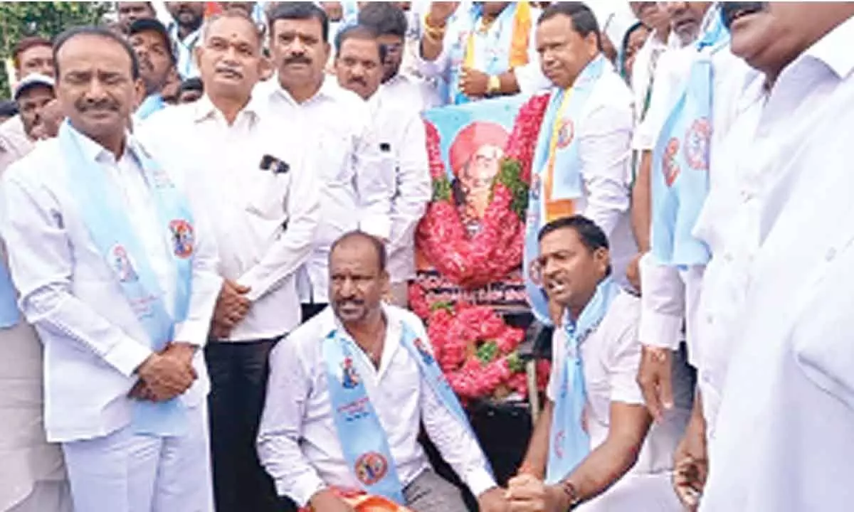 BJP MLA Eatala Rajender taking part in the birth anniversary of Panduga Saianna in Devarkadra constituency on Monday