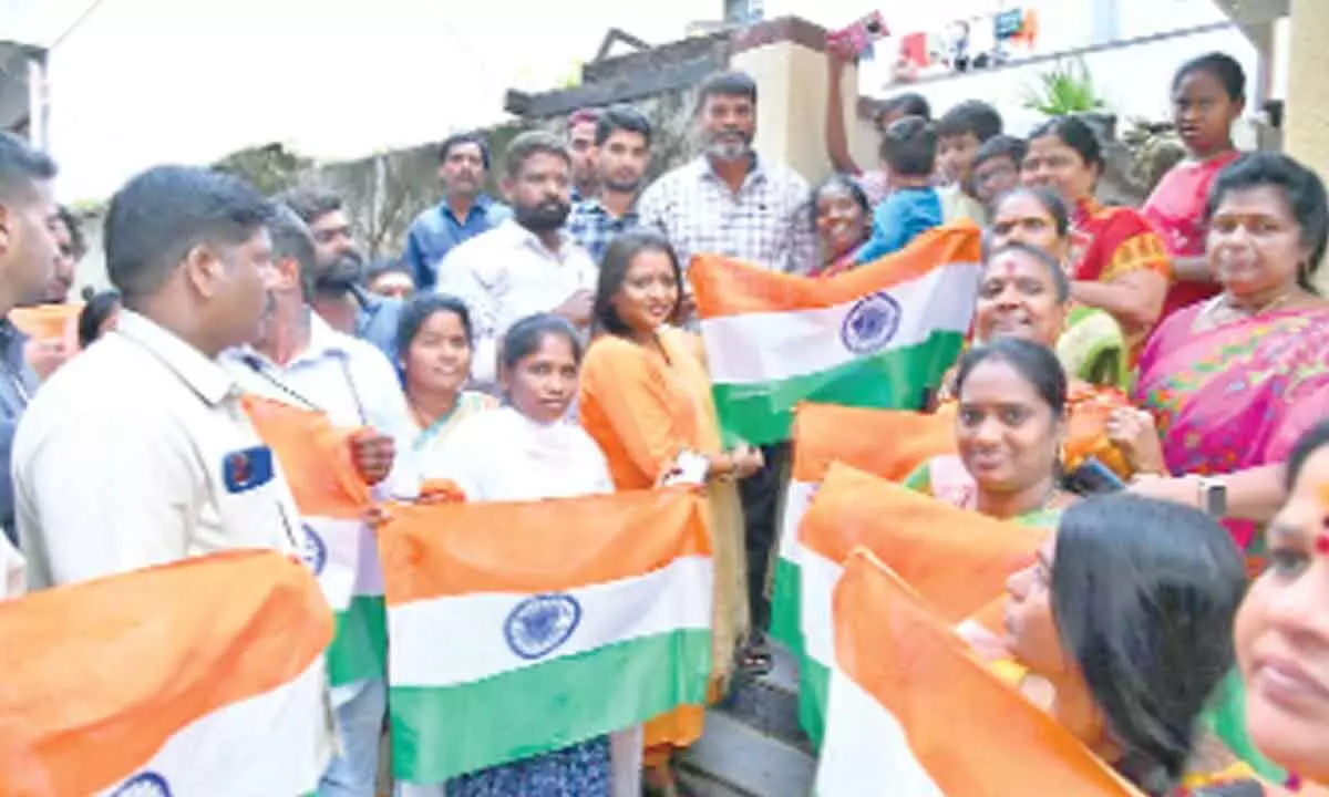 GHMC begins National Flag distribution in city
