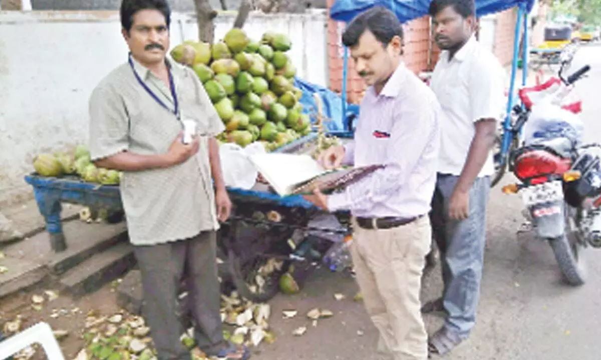 Over 3.55 lakh street vendors get loan of Rs 10K as first instalment