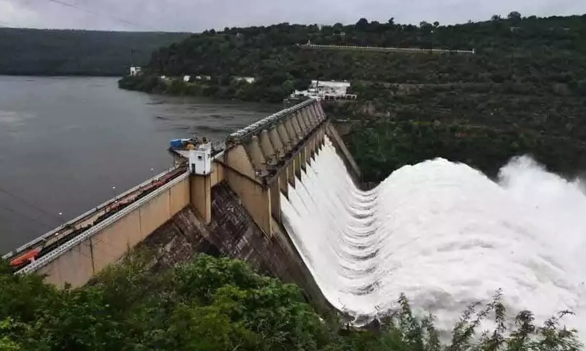 Flood flow to Srisailam continues, ten gates lifted