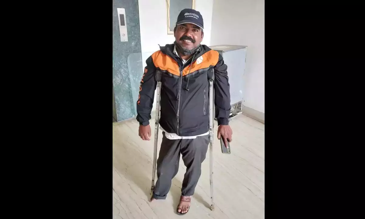 Bengaluru man gets impatient about delayed Swiggy order, opens door to delivery guy on crutches | Image: LinkedIn