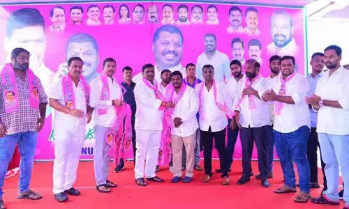 Setback to BJP in Sangareddy, 250 members join TRS