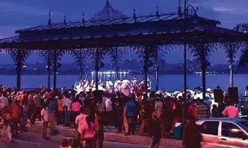 Sunday-Funday back in the city, events abuzz with patriotic zeal