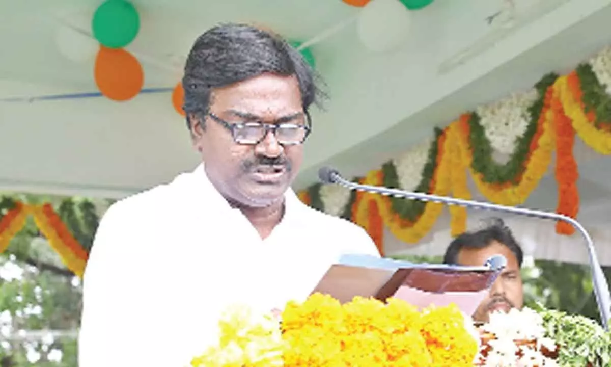 Transport Minister Puvvada Ajay Kumar speaking at the Independence Day event in Khammam on Monday