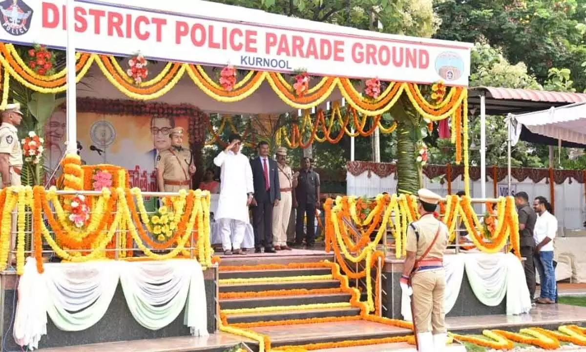 Finance Minister Buggana Rajendranath Reddy taking guard of honour at police parade grounds in Kurnool on Monday. District Collector P Koteswara Rao, SP Siddarth Kaushal and Joint Collector Rama Sunder Reddy are also seen.