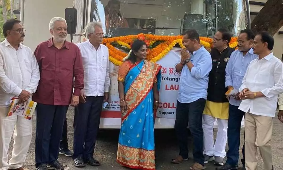 Karimnagar Red Cross gets mobile blood donation van