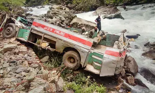 Bus returning from Amarnath Yatra falls into gorge