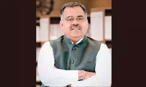 Tarun Chugh flays attack on Bandi yatra, terms TRS goons as cowards