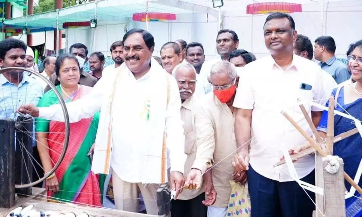 Minister for Panchayat Raj and Rural Development Errabelli Dayakar Rao at the inauguration of handloom stall at Public Gardens in Hanumakonda on Wednesday