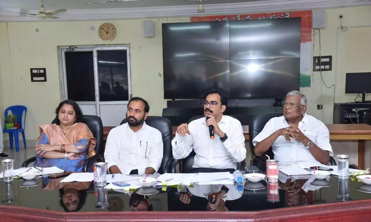 District Collector M Venugopal Reddy at a review meeting at Tadepalli-Mangalagiri Municipal Corporation office in Mangalagiri on Wednesday