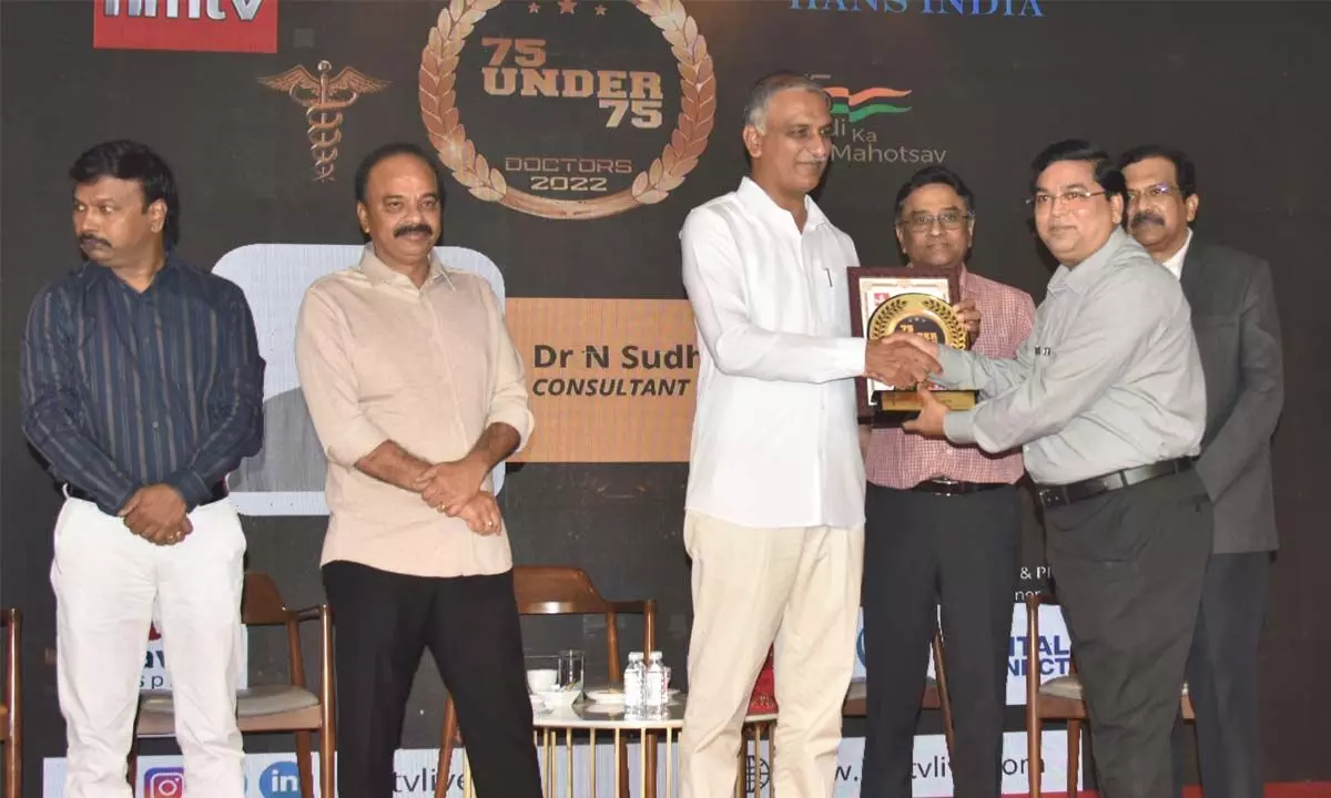 Minister T Harish Rao felicitating Fever Hospital Superintendent Dr Shankar at a function in Hyderabad on Wednesday. Dr Srinivas Rao (left), MP Ranjit Reddy, Dr Guruva Reddy and pulmonologist Dr M V Rao are also seen.