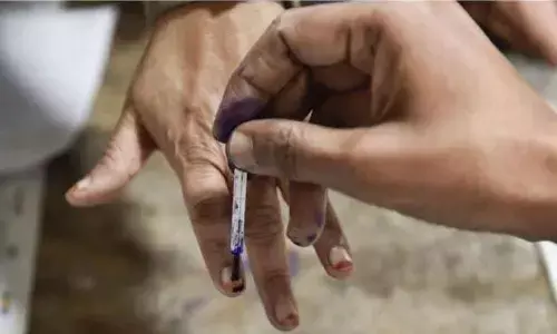 TRS Ministers, MLAs worried about losing ground to BJP in districts?