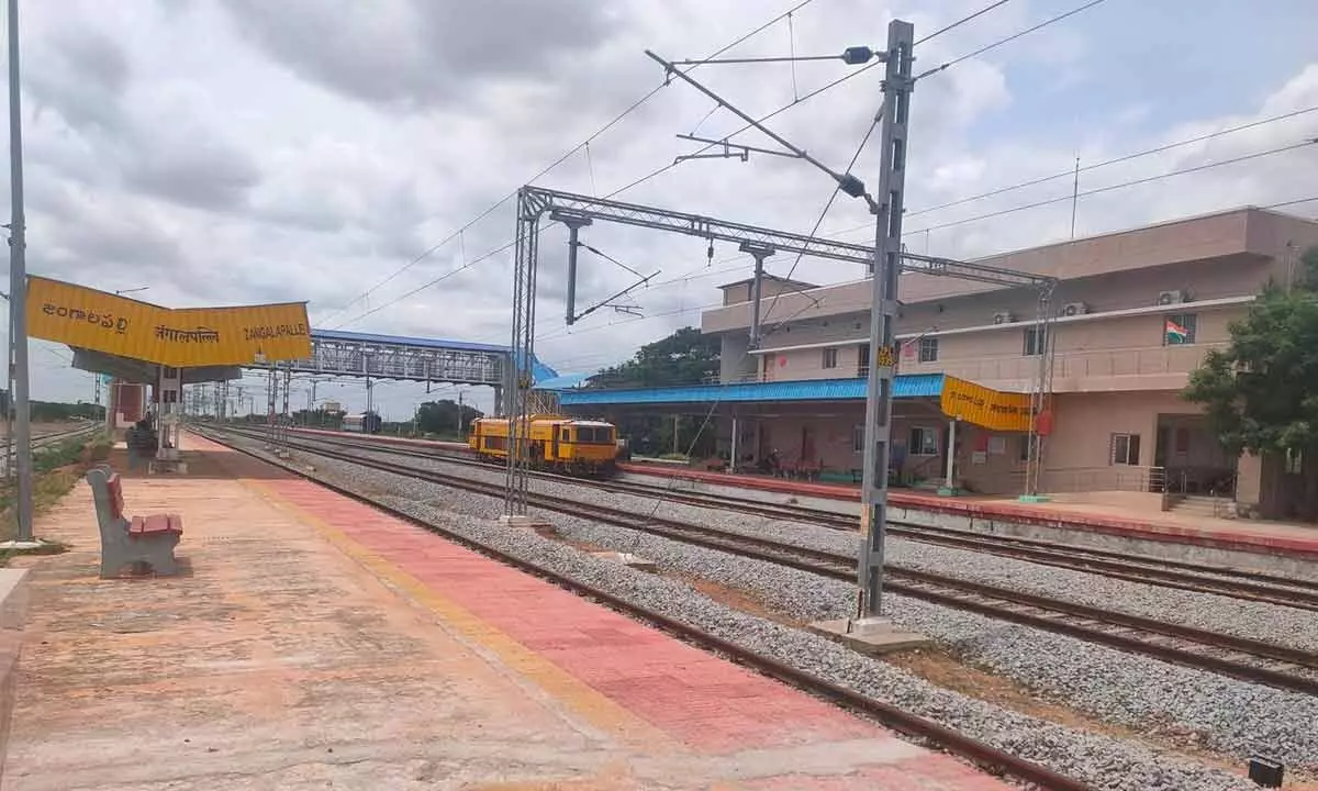 Doubling with electrification commissioned between Taticherla and Zangalapalle line