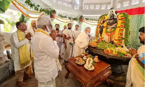 TTD chairman Y V Subba Reddy offering prayers to Lord Krishna on the occasion of Gokulashtami at Saptha Gopradakshina Mandiram in Alipiri