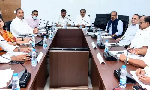 Ministers committee holds talks with governemnt employees unions on CPS at the Secretariat on Friday