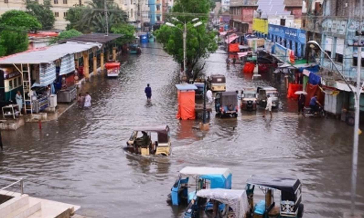 Millions left without internet in Pakistan after deadly flooding