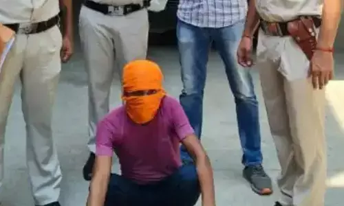 Tenant kills landlord in Delhi, takes selfie with body