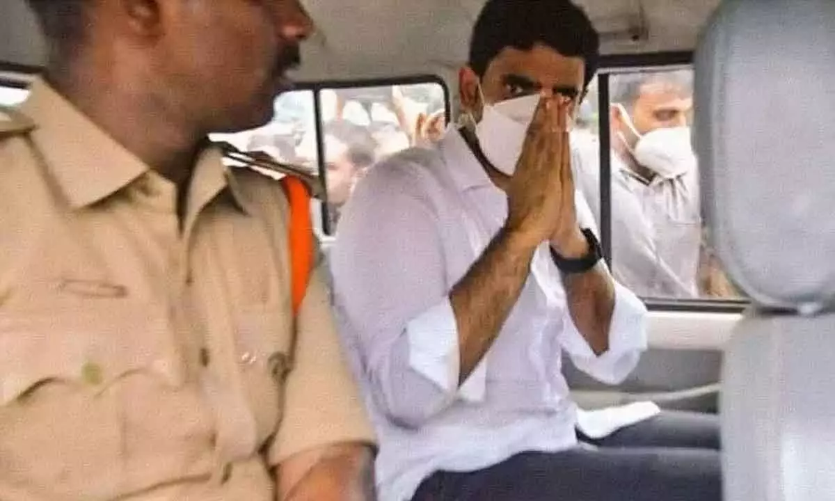 Andhra Pradesh: Police detain Nara Lokesh at national highway in Srikakulam