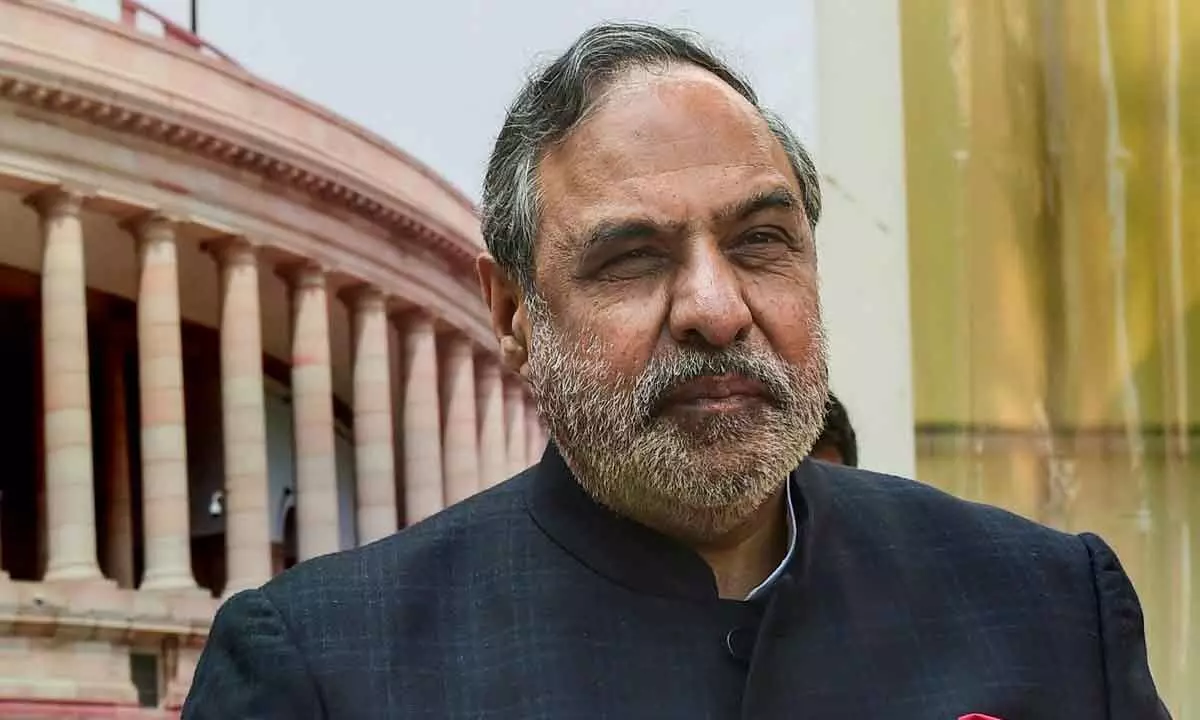Big jolt to Cong as Anand Sharma quits top party post