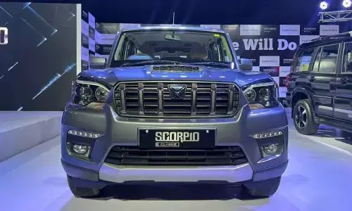 This new SUV ex-showroom price is Rs.11.99 lakh for the “S” Variant. The Mahindra Scorpio Classic S11 model on the other hand carries a price tag of about Rs. 15.49 lakh.
