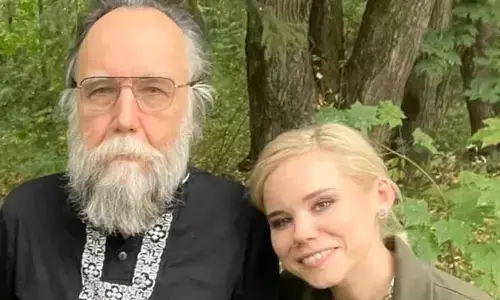 Daughter of right-wing Putin ally Dugin dies in car bombing