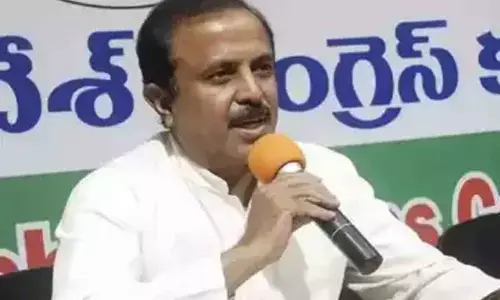 Congress leader Madhu Yashki lashes out at CM KCR