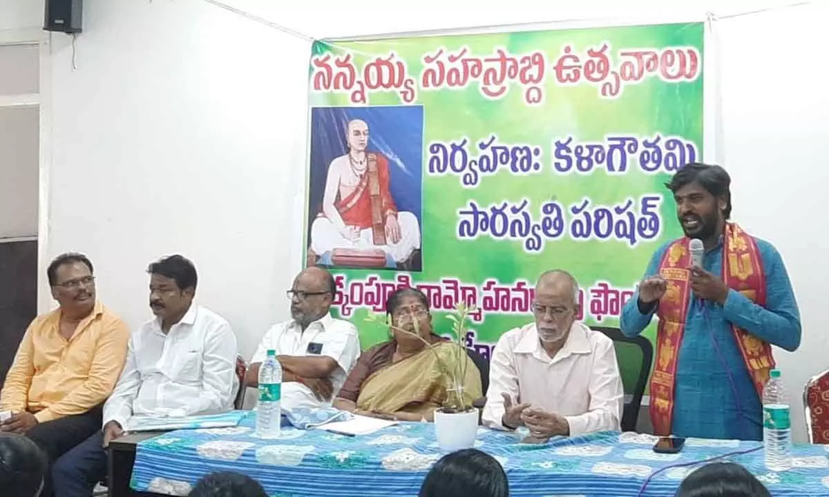 Literary scholar Oleti Bangariswara Sharma speaking at a meeting of Kala Gowthami in Rajamahendravaram on Monday. Speaker BVS Murthy and chief guest Jakkampudi Vijayalakshmi are also seen.
