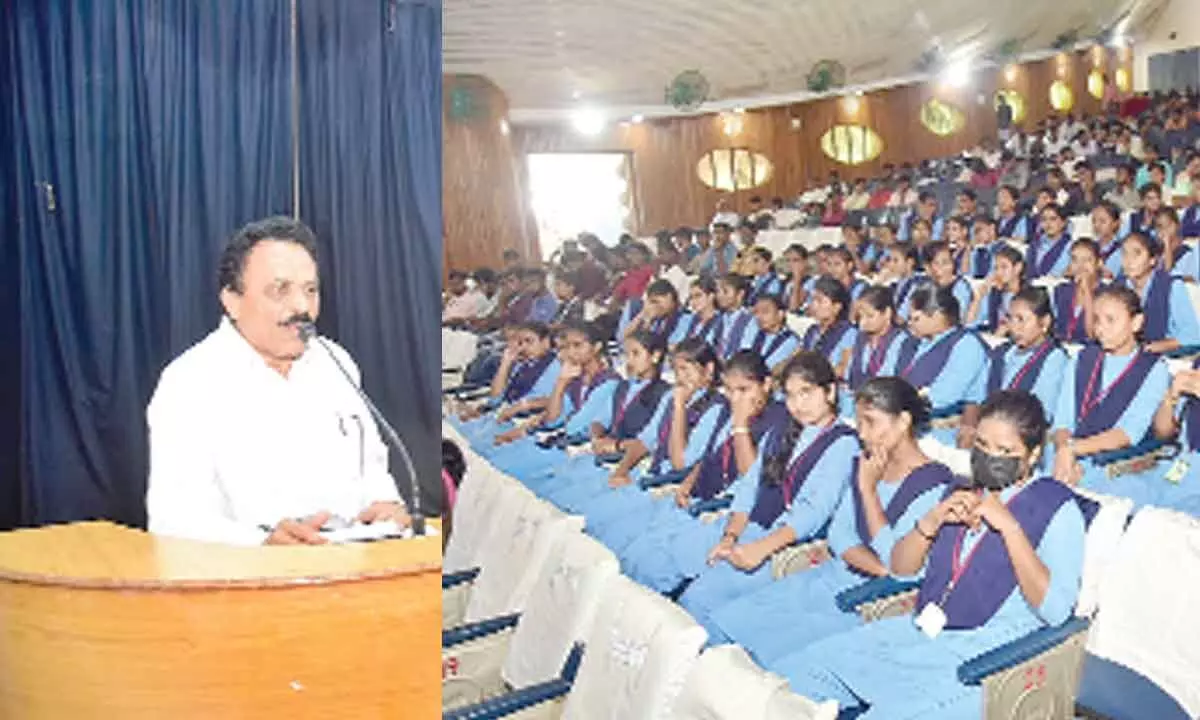 MVPC chairman V Lakshman Reddy addressing the students at Srinivasa Auditorium in SV University in Tirupati on Monday  (Right) College students attend in large numbers to the meeting