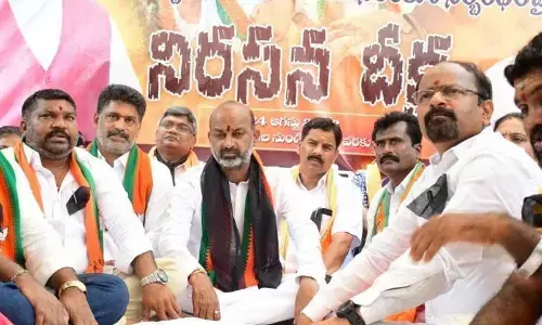 CM subverted my Yatra to save Kavitha: Bandi