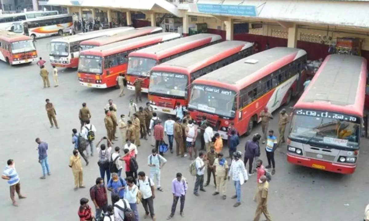 KSRTC to operate 500 additional buses during Gowri- Ganesha festival