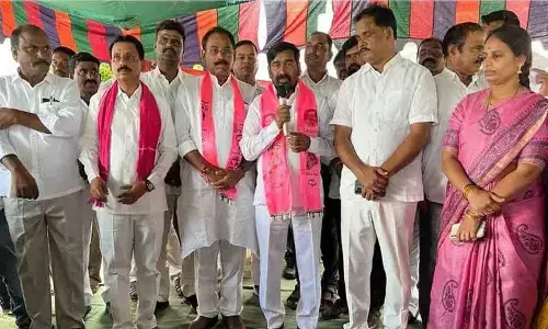 Minister Jagadish Reddy along with Kusukuntla Prabhakar Reddy took part in joinings programme in Nampally mandal on Friday.