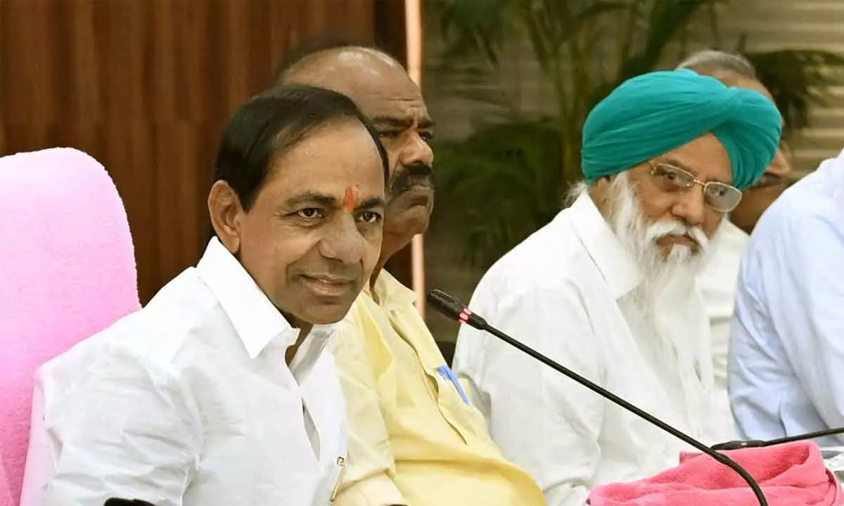Chief Minister K Chandrashekar Rao addressing a conference with farmers’ representatives from 25 States in Hyderabad on Saturday