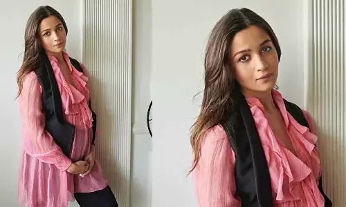 Alia flaunts baby bump in Insta pics, receives praise from Kareena