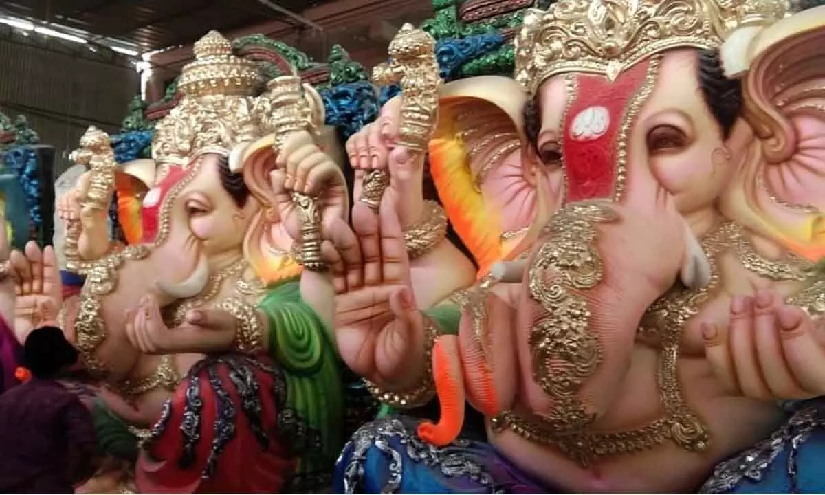 Ganesh Idol Sales: Sholapur market eclipses Dhoolpet
