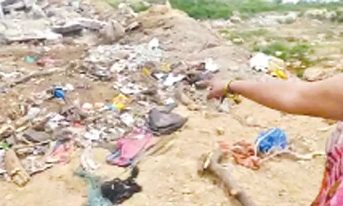 Hyderabad: Foul smell from Jawarharnagar dump yard robs locals of sleep