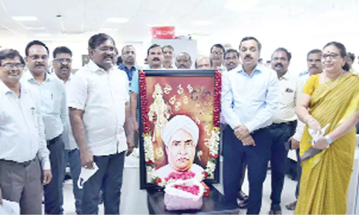 Special chief secretary, department of cultural affairs Rajat Bhargava and others pay tributes to Gidugu Ramamurthy Pantulu at the Secretariat on Monday