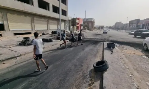 Calm returns to Tripoli after militia fighting kills 32