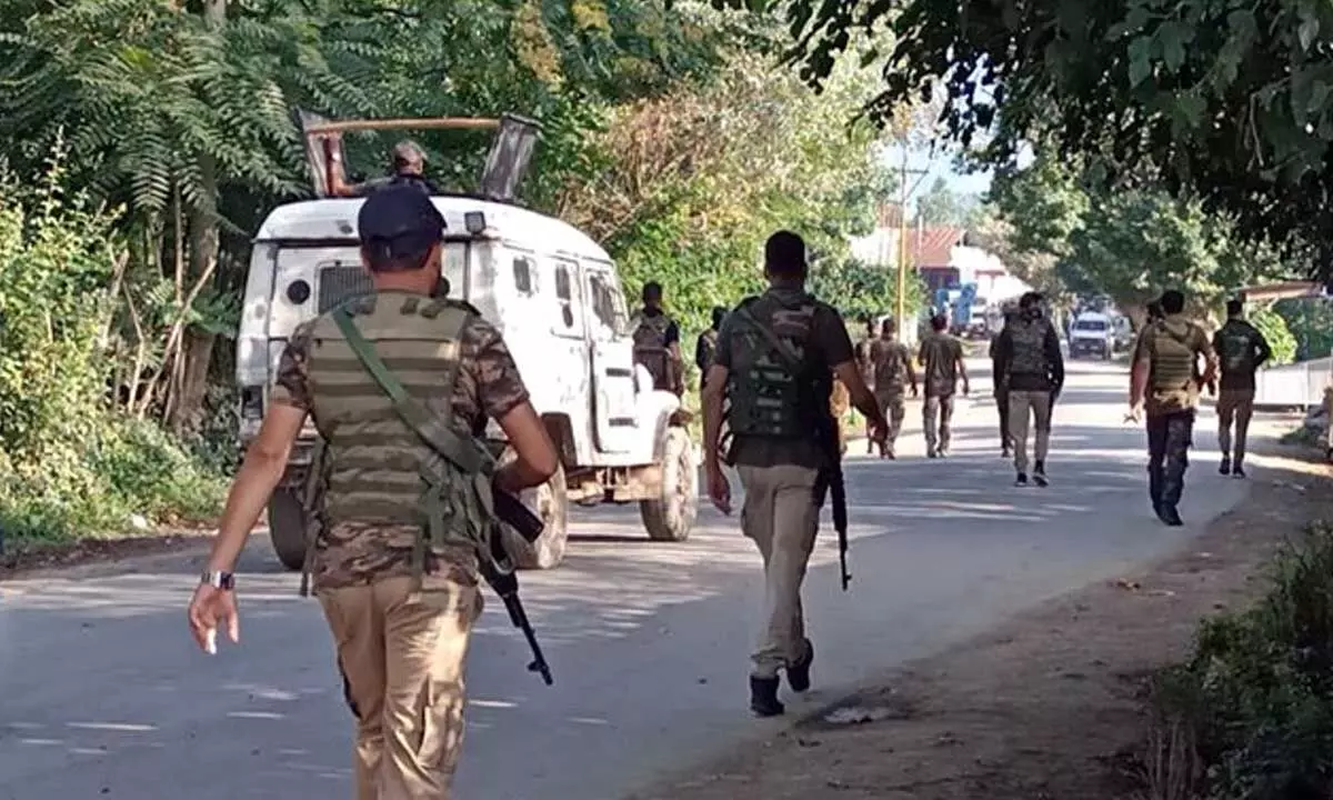 Gunfight breaks out at Jammu and Kashmirs Sopore