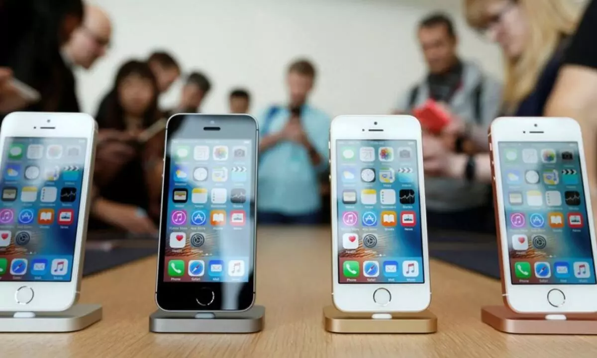 iPhone 5S or 6 users, its time for an iOS update