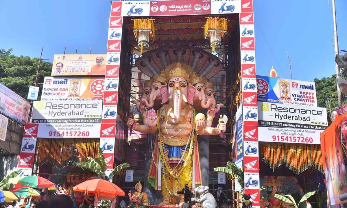 Hustle and bustle of Ganesh festivities return to Hyd'bad